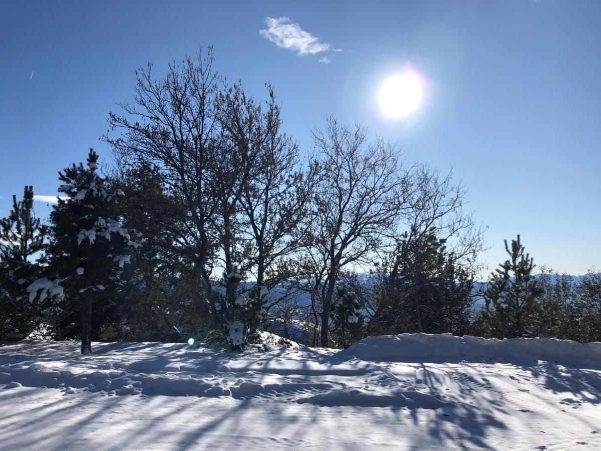 Le Castella: Appartement Cosy 6 Personnes Font-Romeu-Odeillo-Via Luaran gambar